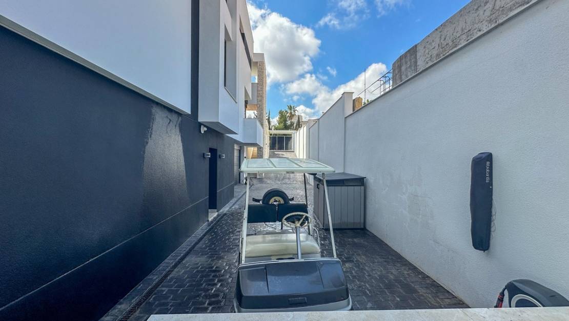 Sale - Villa - Orihuela - Villamartin