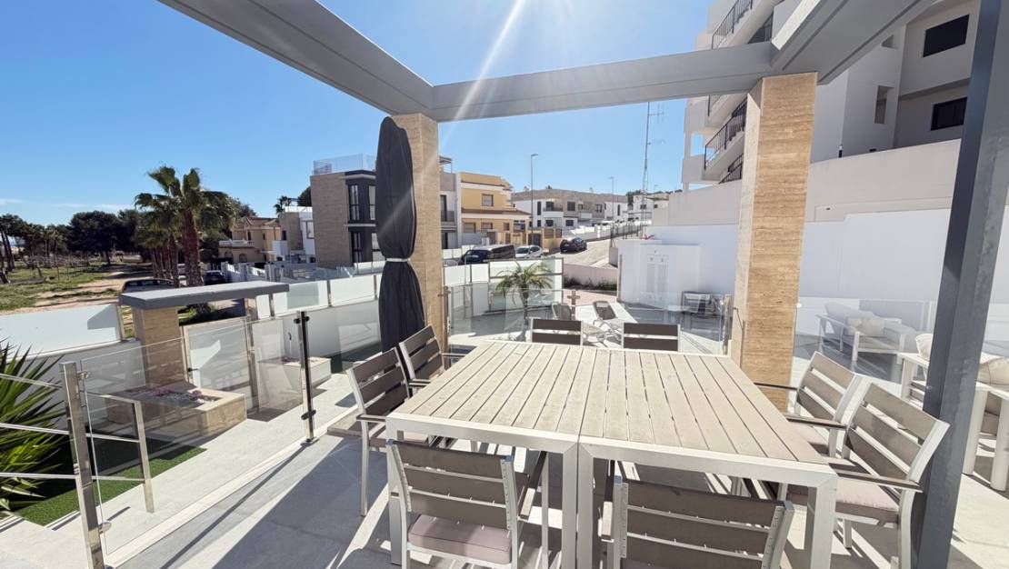 Sale - Villa - Orihuela - Villamartin