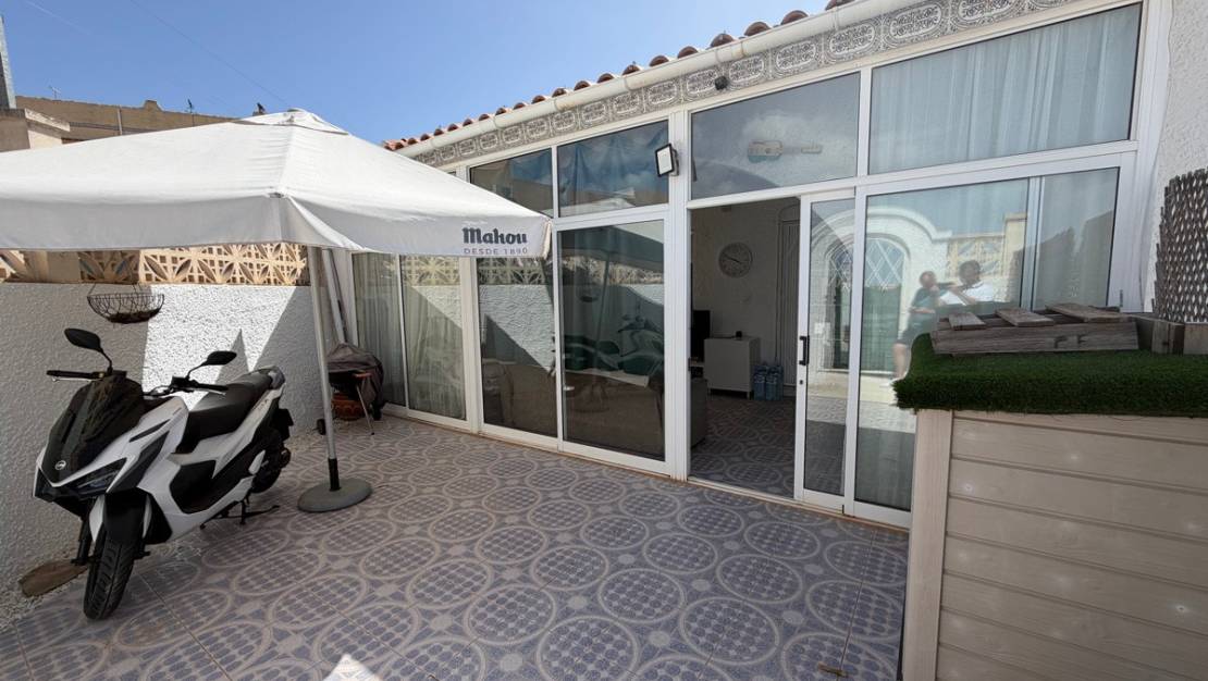 Sale - Villa - Orihuela - Villamartin