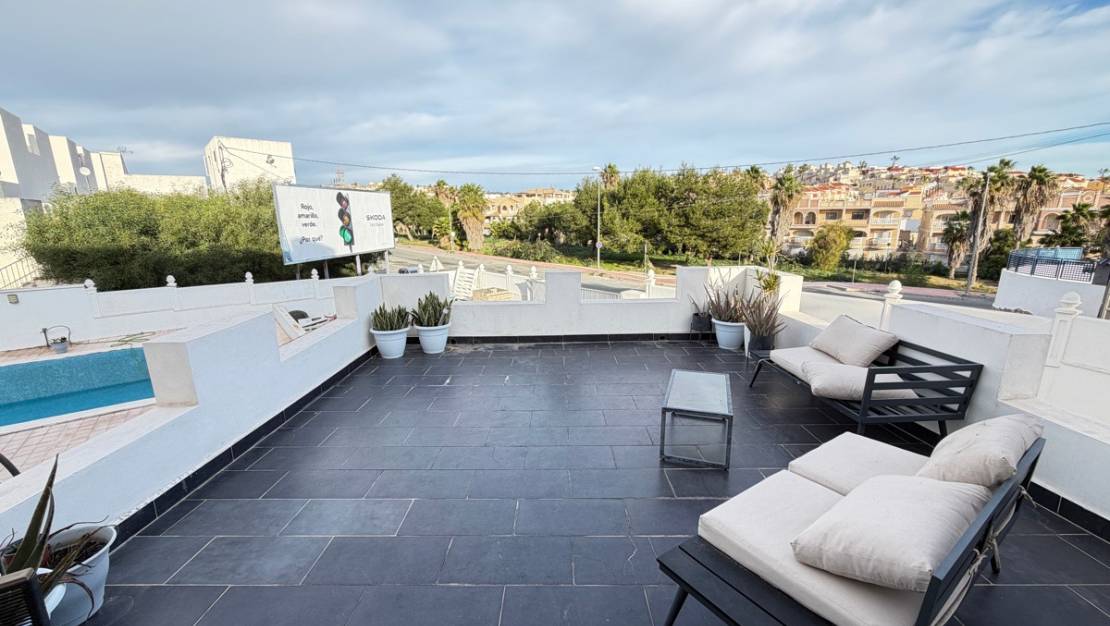 Sale - Villa - Orihuela - Villamartin