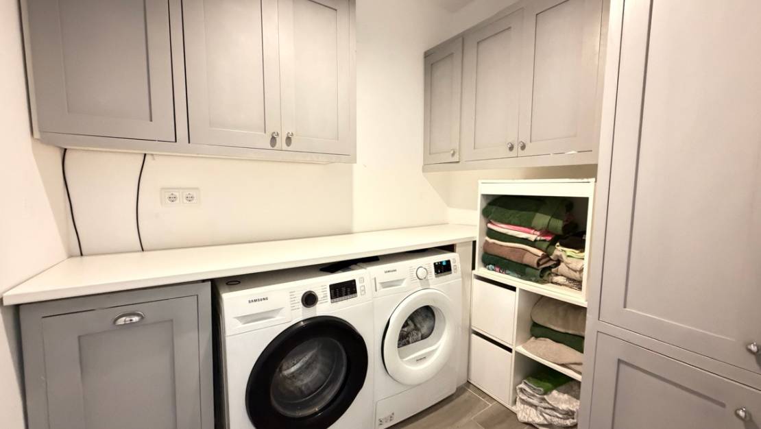 Sale - Villa - Orihuela - Villamartin