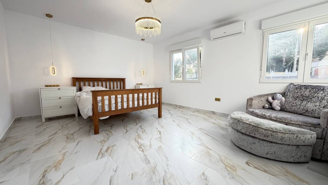 Sale - Villa - Orihuela - Villamartin