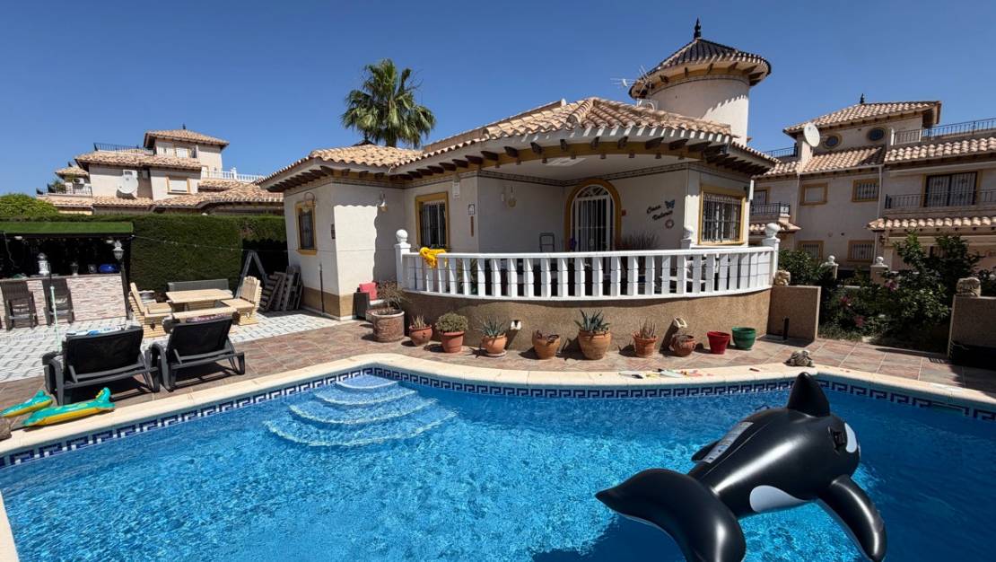Sale - Villa - Orihuela - Villamartin
