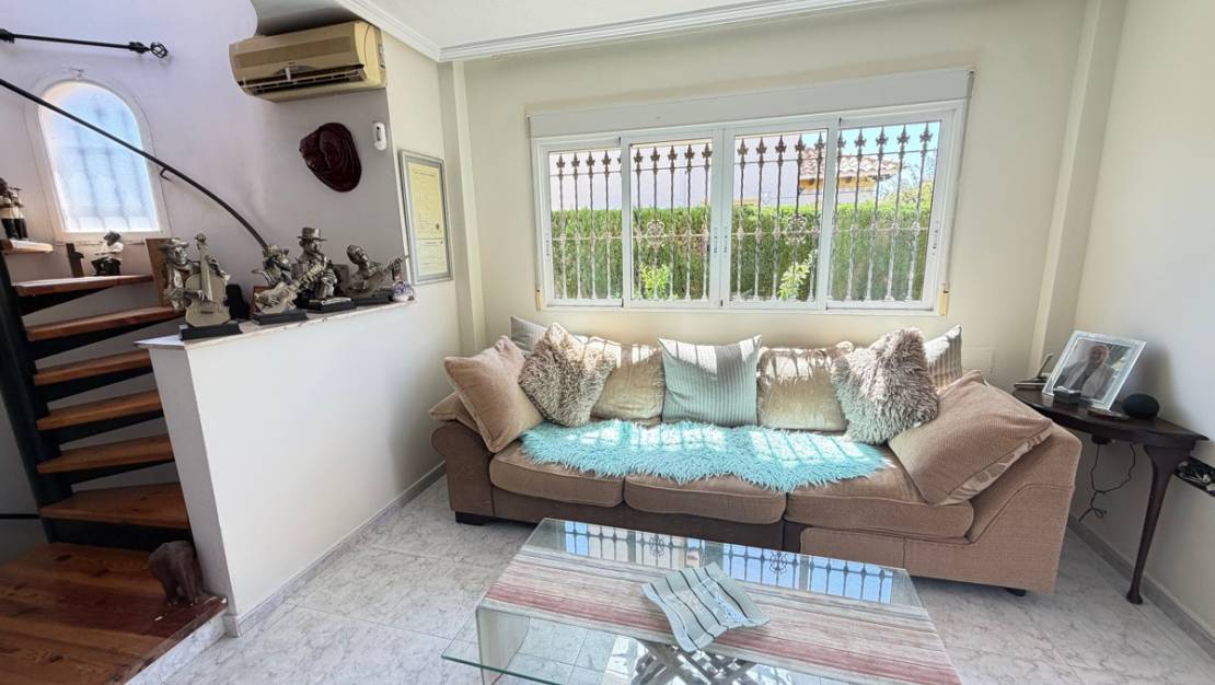 Sale - Villa - Orihuela - Villamartin