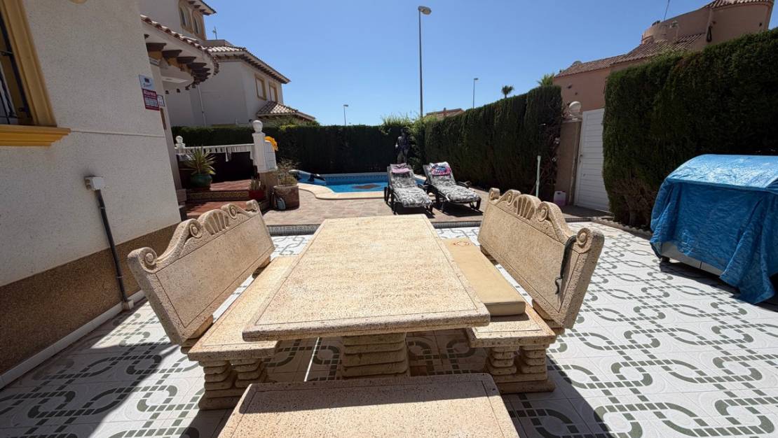 Sale - Villa - Orihuela - Villamartin