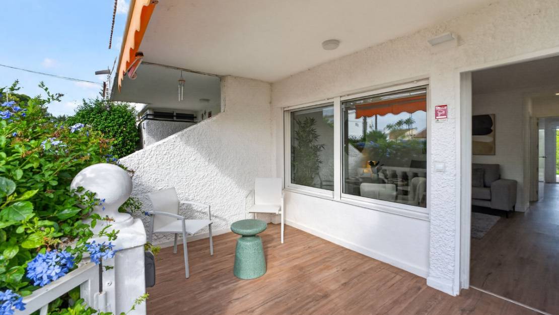 Sale - Villa - Orihuela - Villamartin