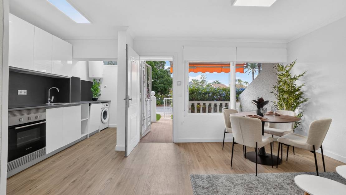 Sale - Villa - Orihuela - Villamartin