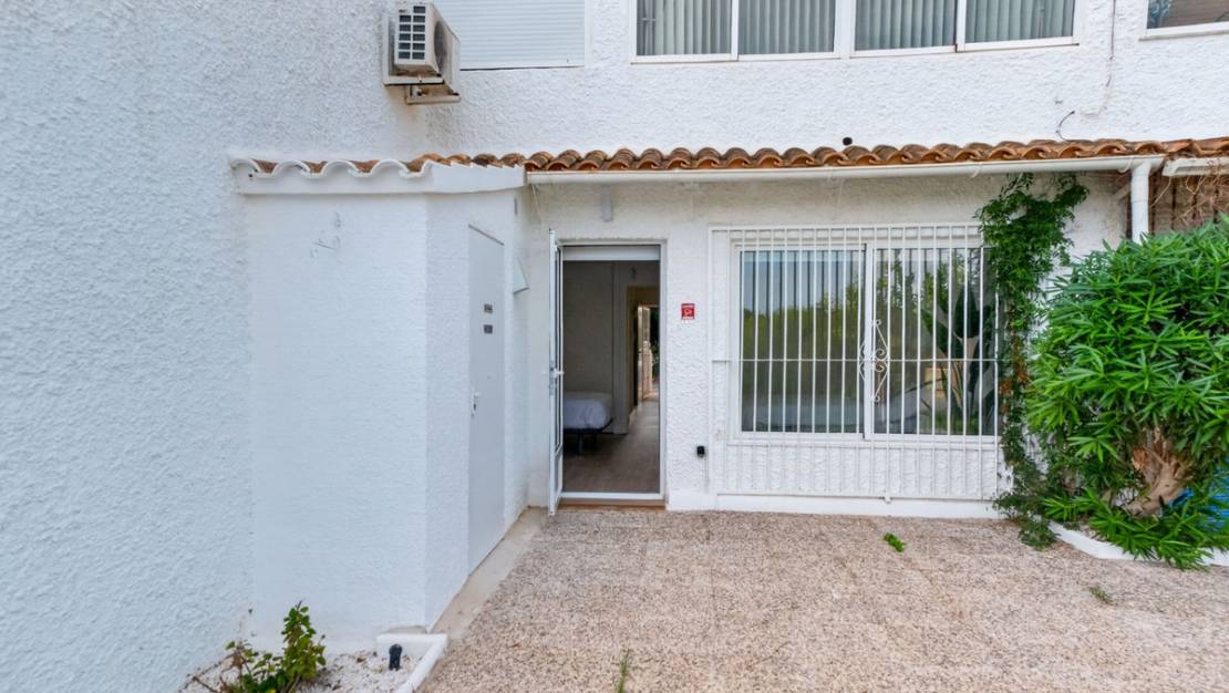 Sale - Villa - Orihuela - Villamartin