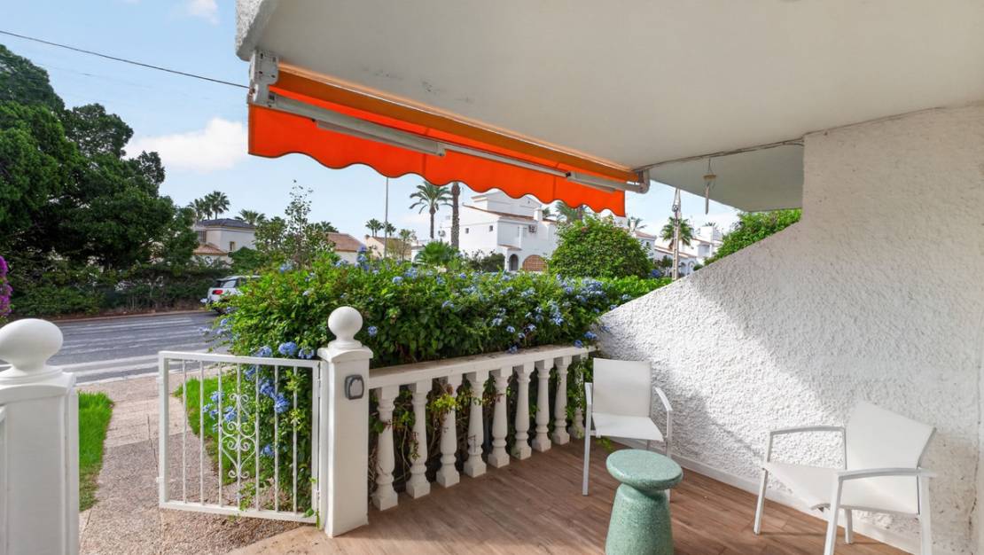 Sale - Villa - Orihuela - Villamartin