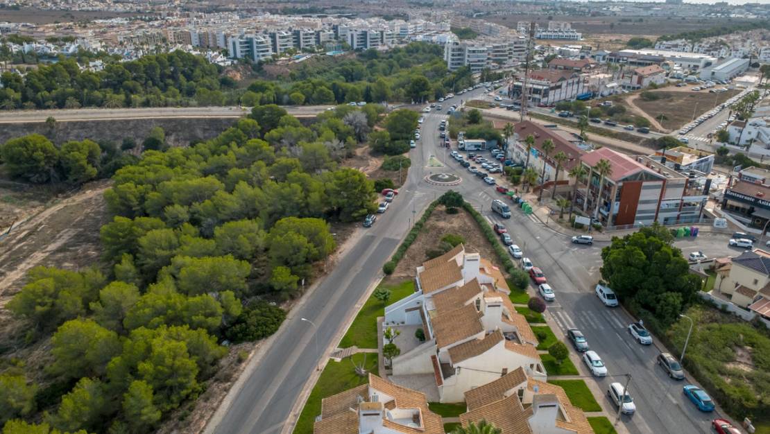 Sale - Villa - Orihuela - Villamartin