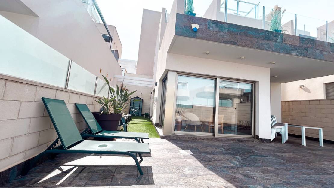 Sale - Villa - Orihuela - Villamartin