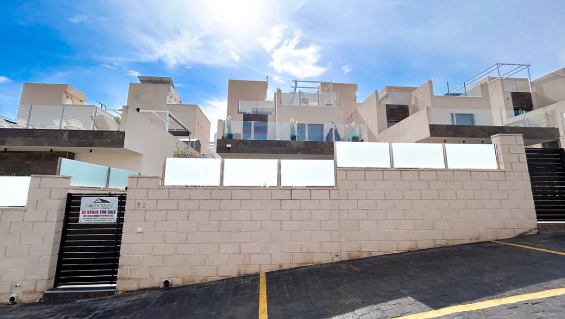 Sale - Villa - Orihuela - Villamartin