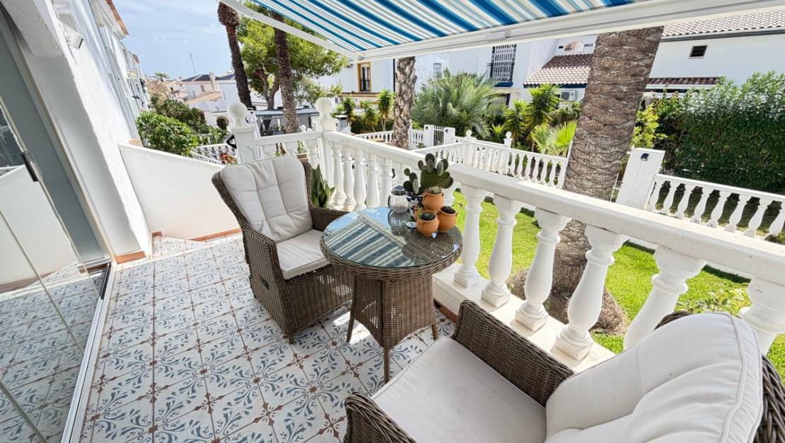 Sale - Villa - Orihuela - Villamartin