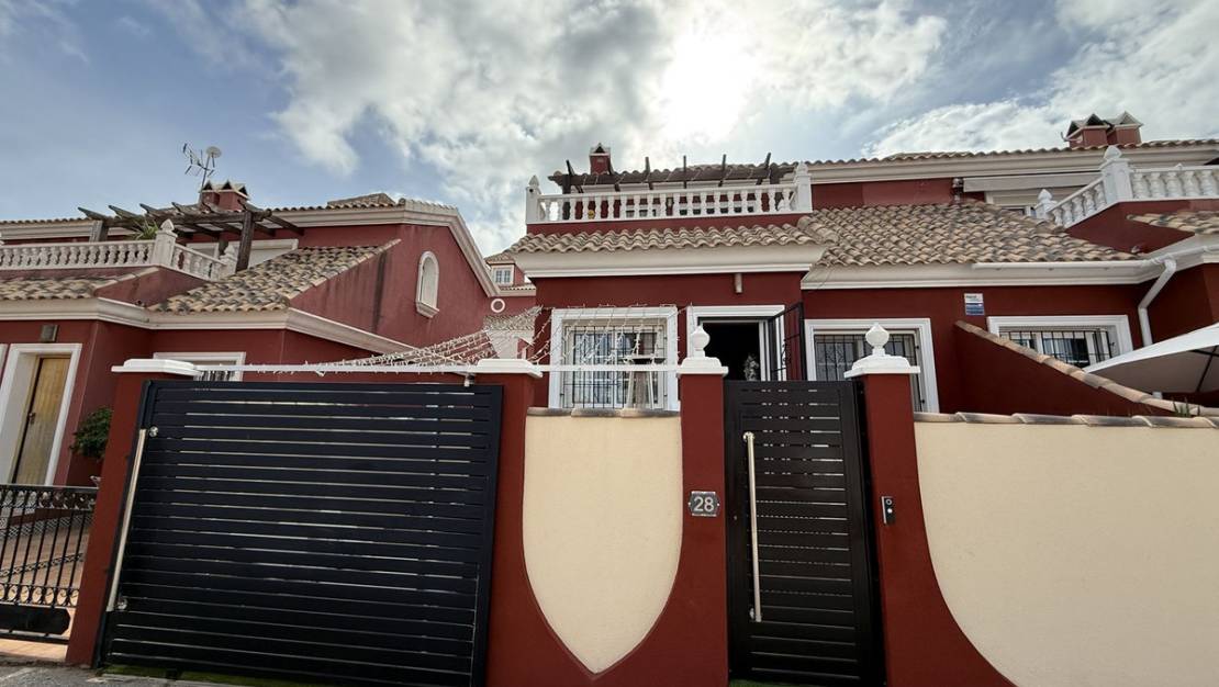 Sale - Villa - Orihuela - Villamartin