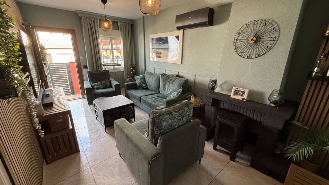 Sale - Villa - Orihuela - Villamartin