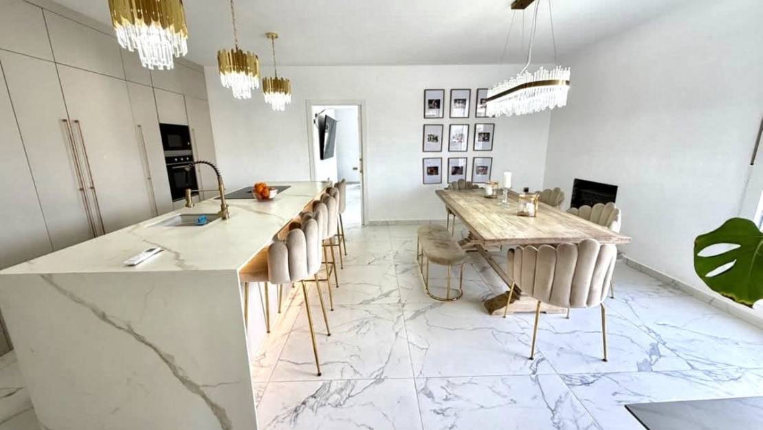 Sale - Villa - Orihuela - Villamartin