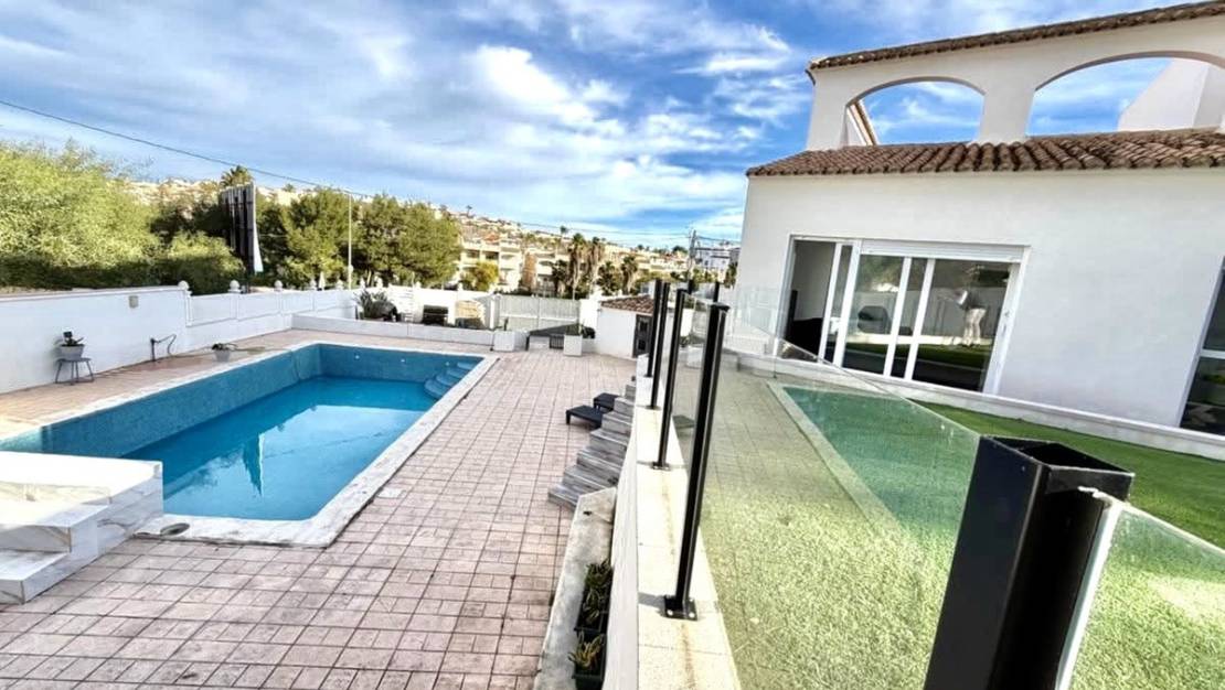 Sale - Villa - Orihuela - Villamartin