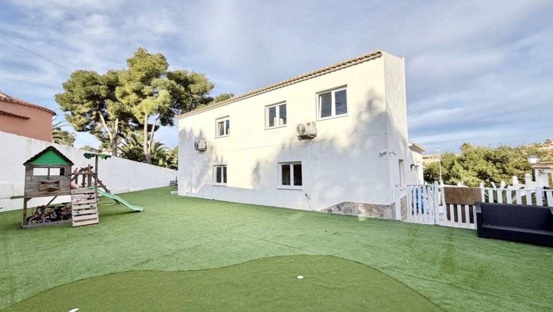 Sale - Villa - Orihuela - Villamartin