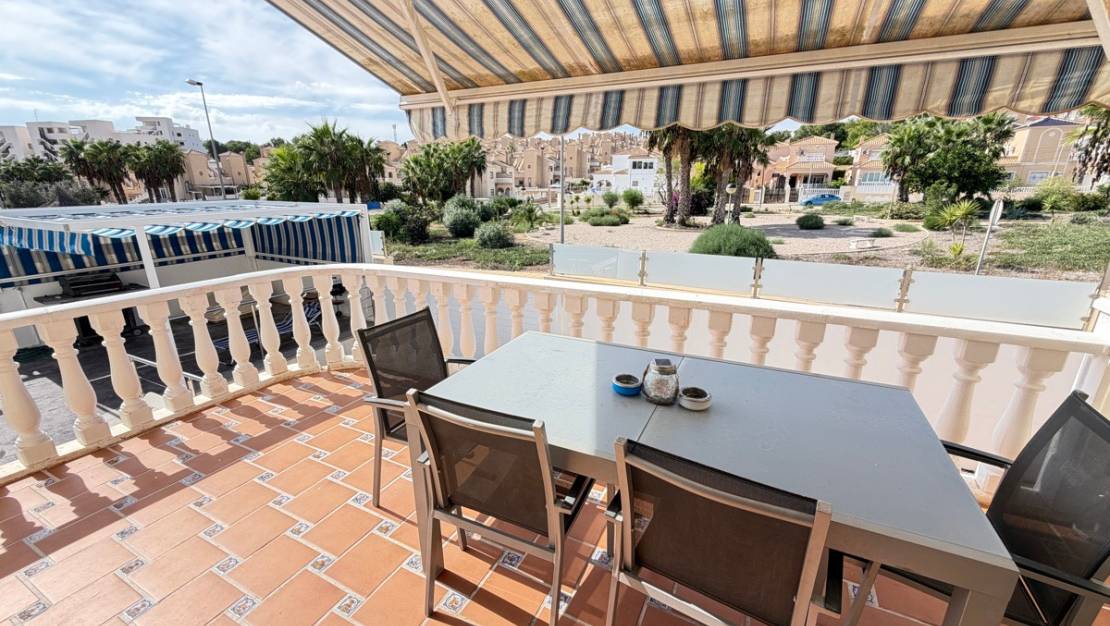 Sale - Villa - Orihuela - Villamartin