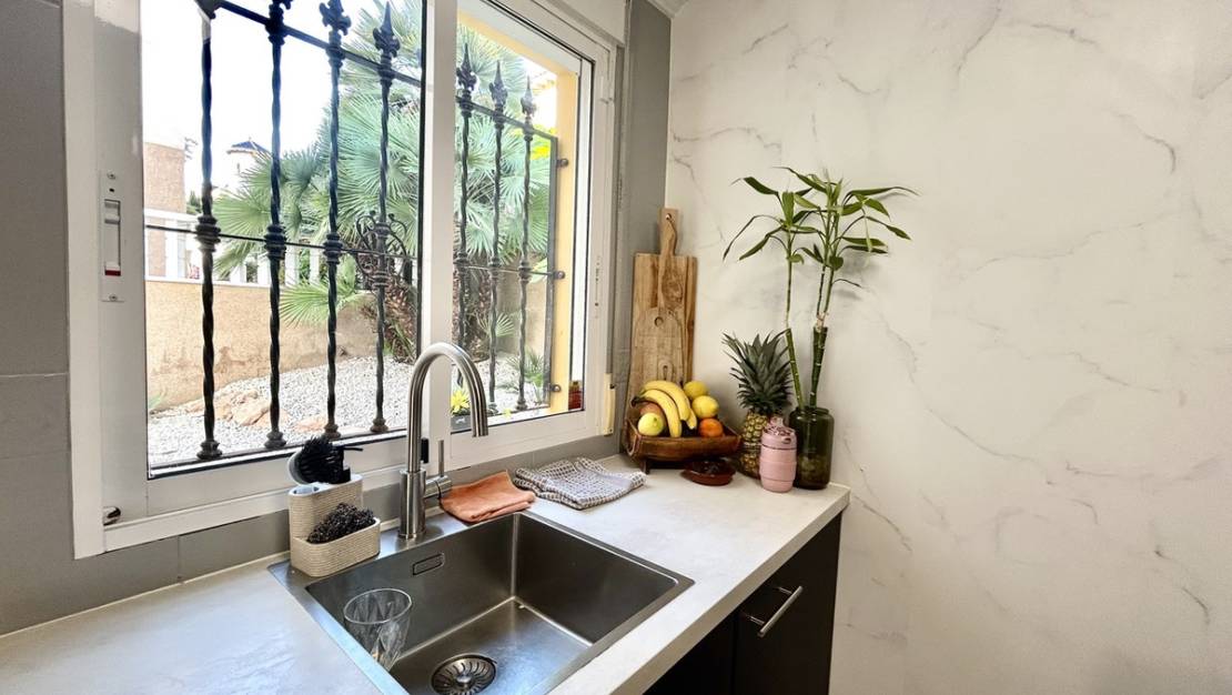 Sale - Villa - Orihuela - Villamartin