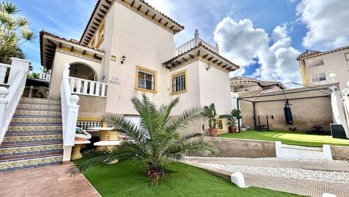 Sale - Villa - Orihuela - Villamartin