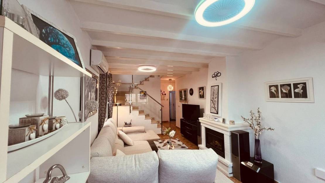 Sale - Villa - Orihuela - Villamartin