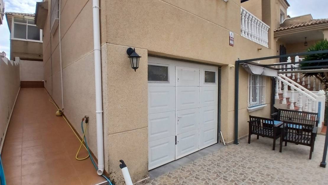 Sale - Villa - Orihuela - Villamartin