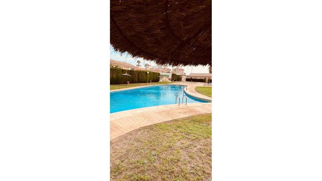 Sale - Villa - Orihuela - Villamartin