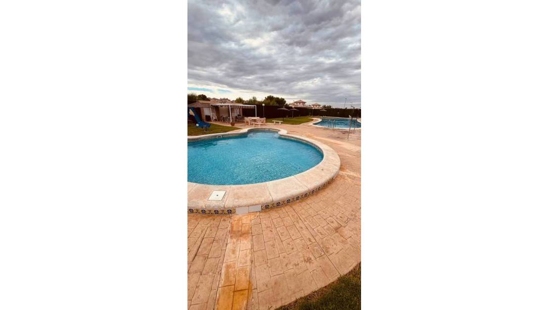 Sale - Villa - Orihuela - Villamartin