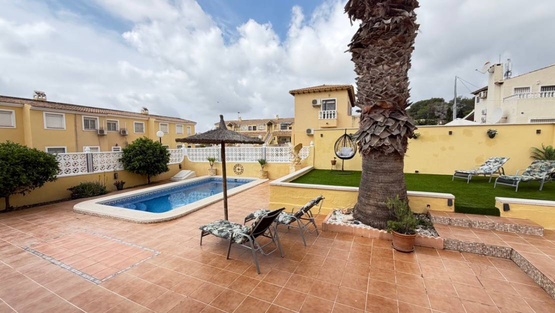 Sale - Villa - Orihuela - Villamartin