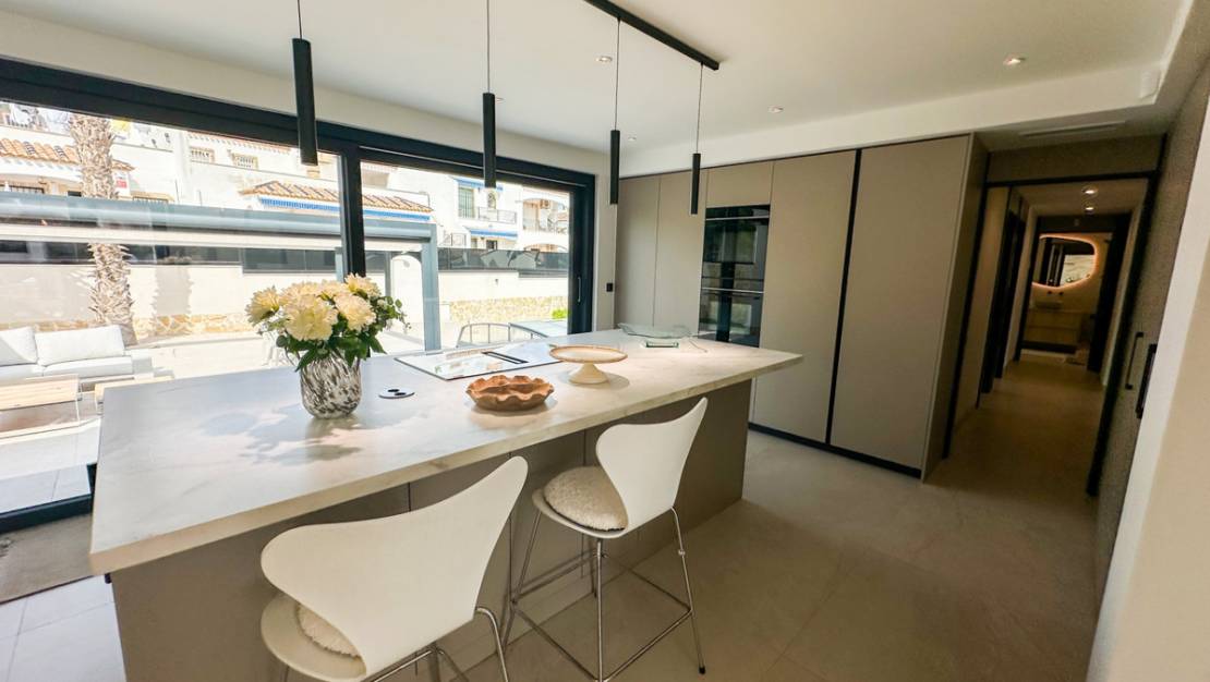 Sale - Villa - Orihuela - Villamartin