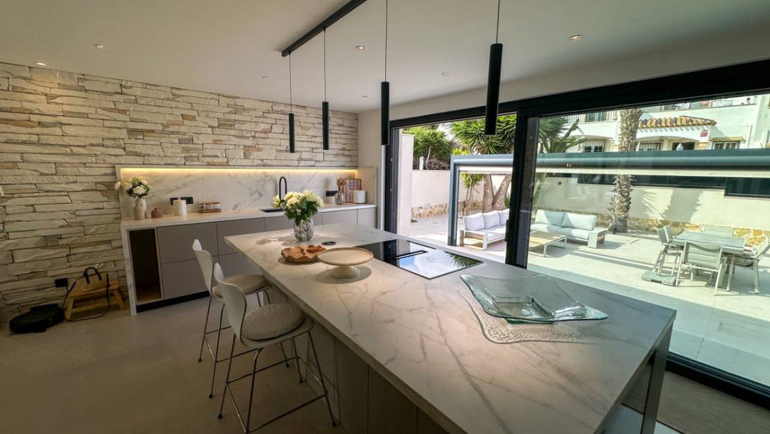 Sale - Villa - Orihuela - Villamartin