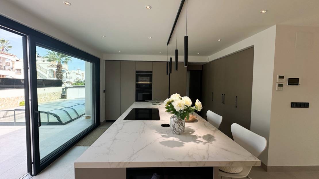 Sale - Villa - Orihuela - Villamartin