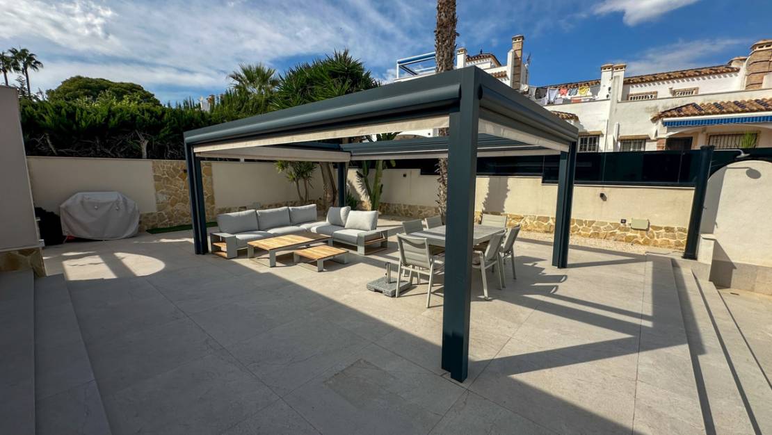 Sale - Villa - Orihuela - Villamartin