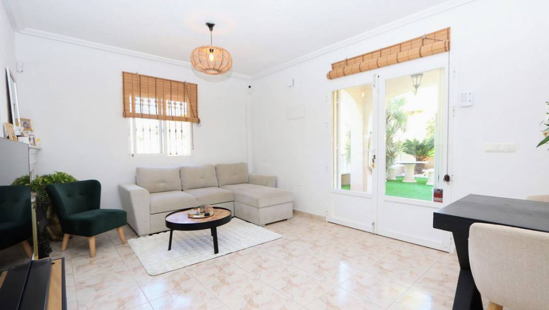 Sale - Villa - Orihuela - Villamartin