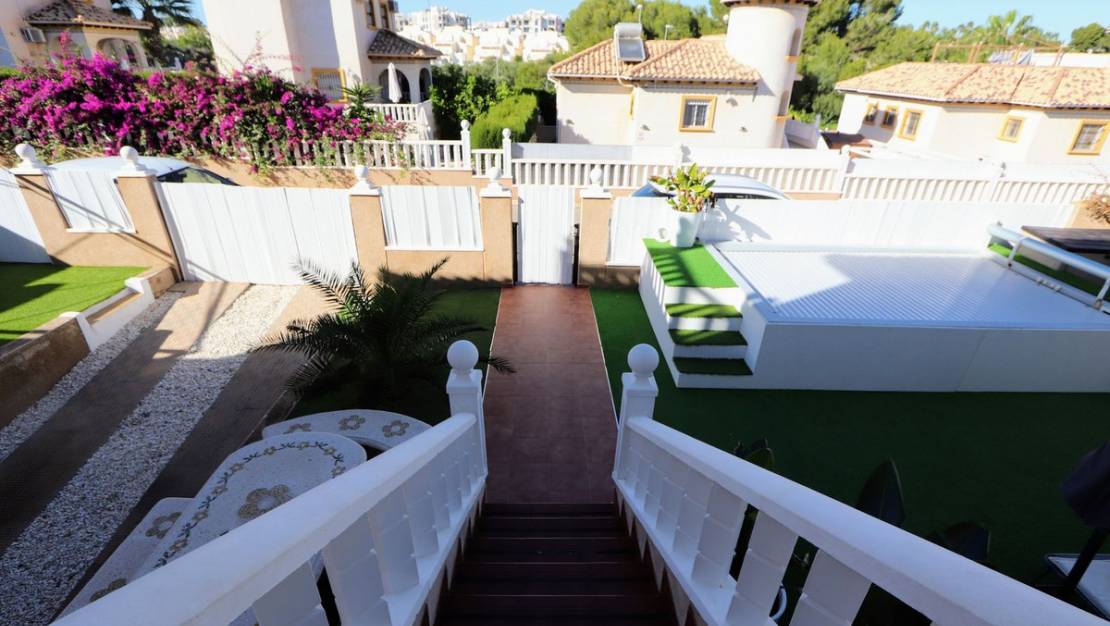Sale - Villa - Orihuela - Villamartin