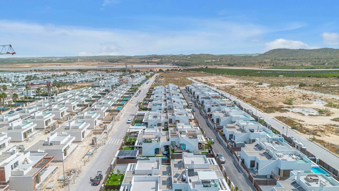 Sale - Villa - Orihuela - Vista Bella Golf