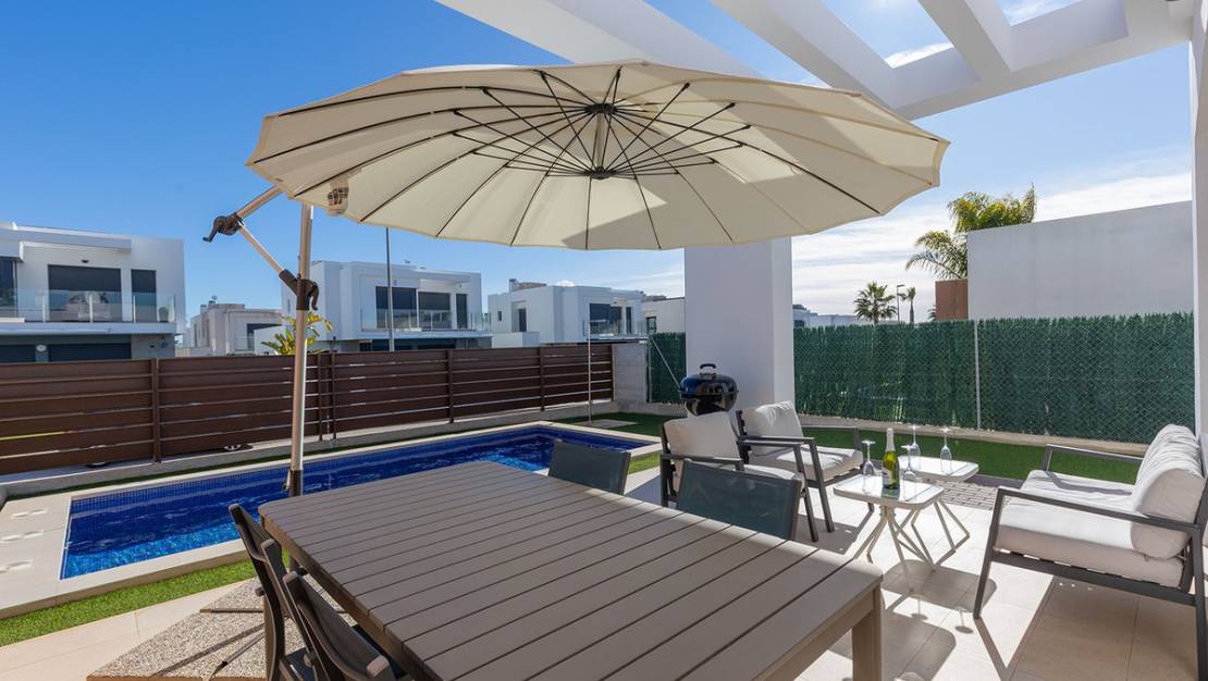 Sale - Villa - Orihuela - Vista Bella Golf