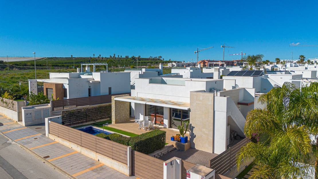 Sale - Villa - Orihuela - Vistabella Golf