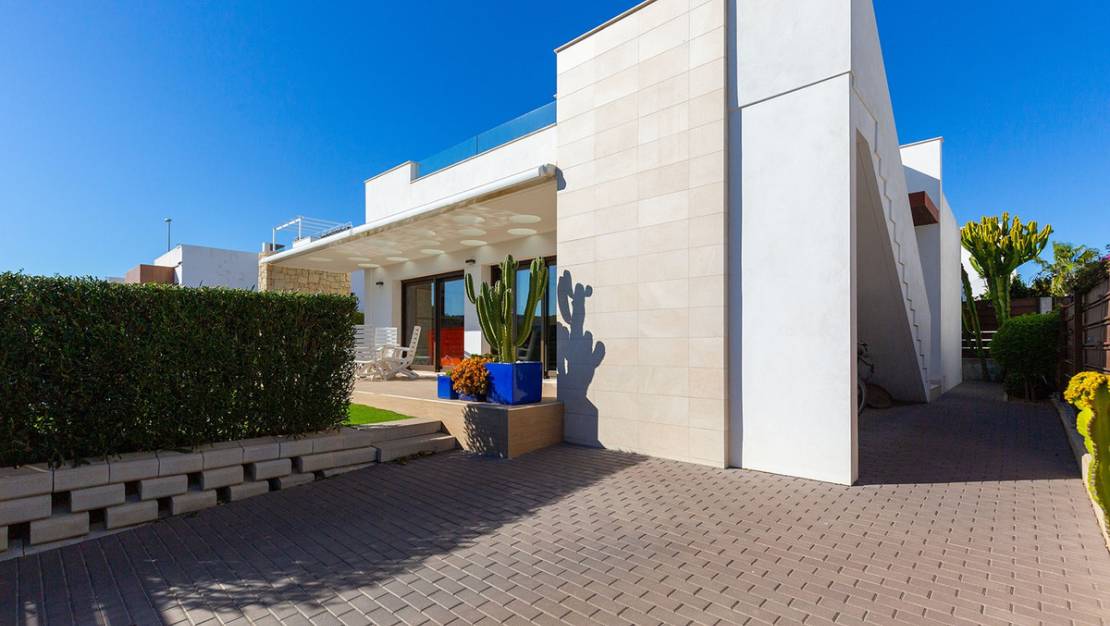Sale - Villa - Orihuela - Vistabella Golf