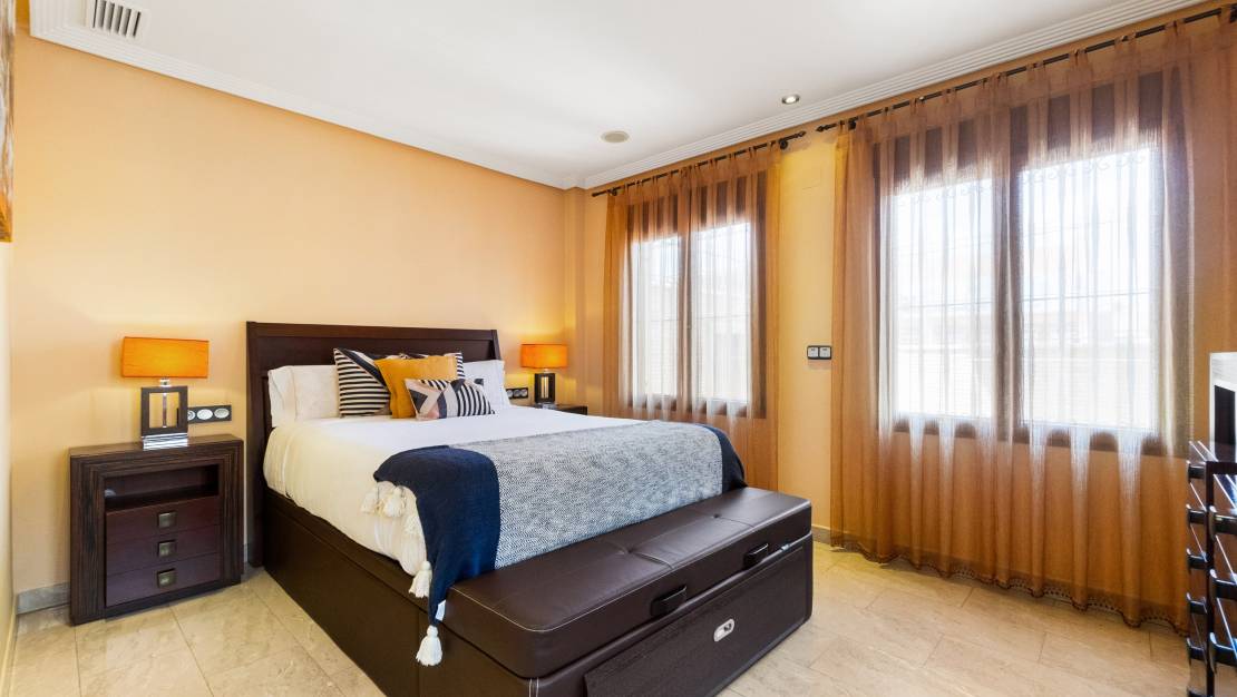 Sale - Villa - Orihuela