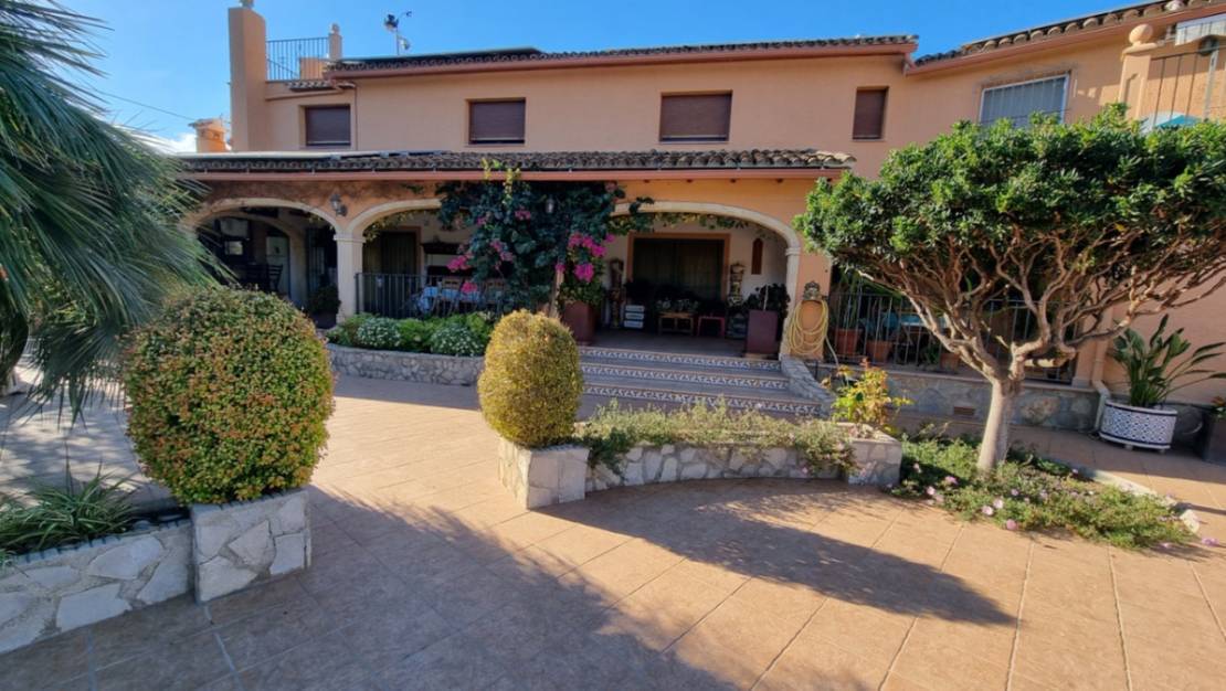 Sale - Villa - Pedreguer - Pedreguer Centro