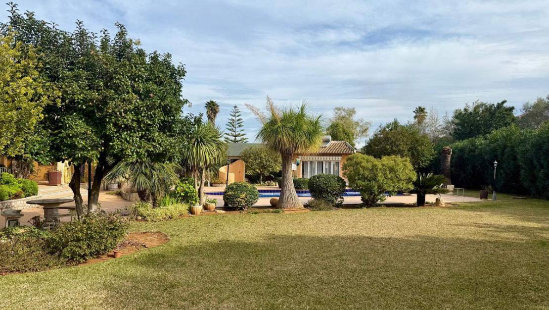 Sale - Villa - Pedreguer - Pedreguer Centro