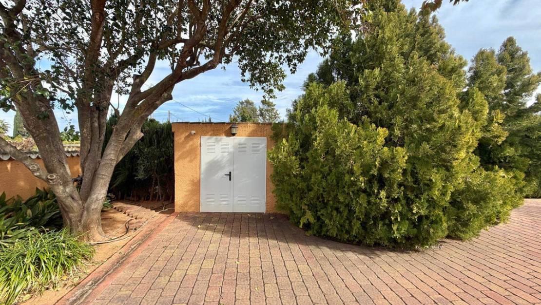 Sale - Villa - Pedreguer - Pedreguer Centro