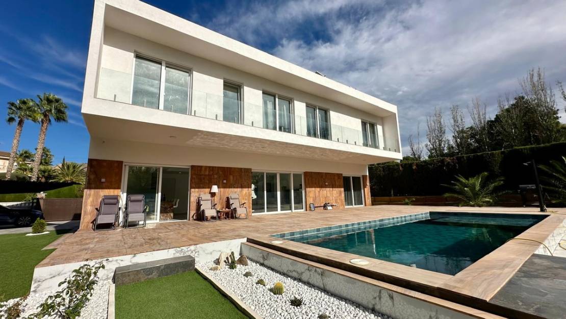 Sale - Villa - Petrel - Petrer