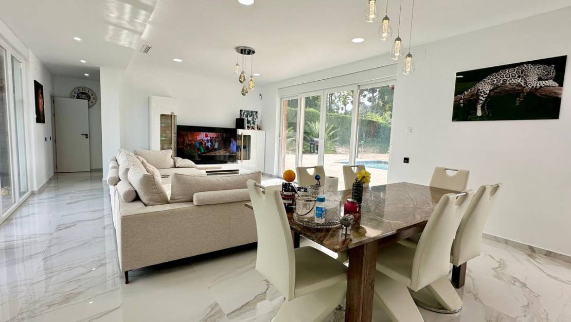 Sale - Villa - Petrel - Petrer