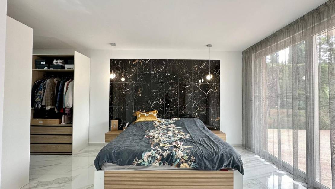 Sale - Villa - Petrel - Petrer