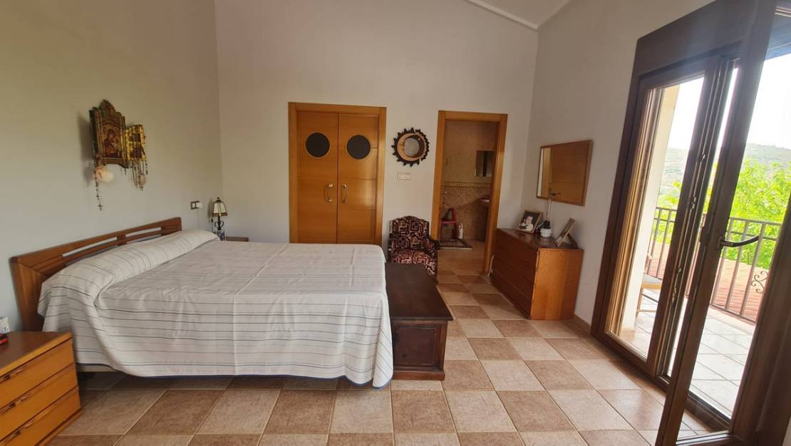 Sale - Villa - Petrel - Petrer