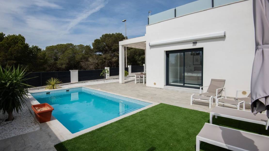 Sale - Villa - Pilar de la Horadada - Pilar de la Horadada Centro