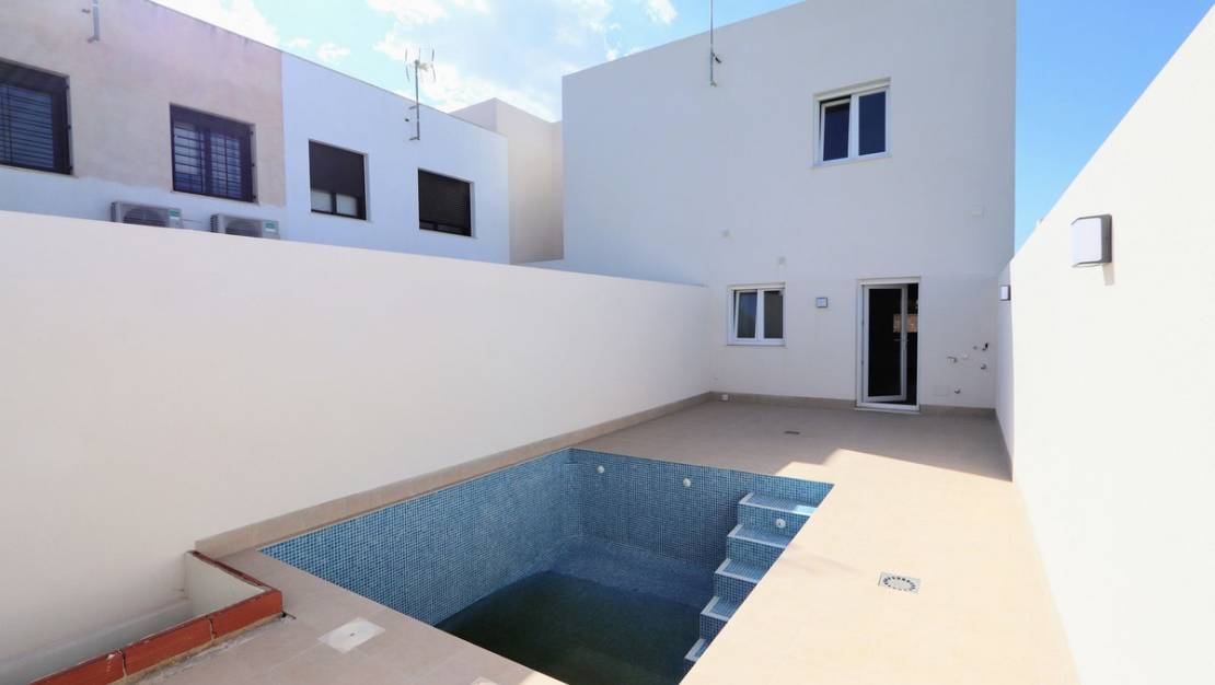 Sale - Villa - Pilar de la Horadada - Pilar de la Horadada Centro